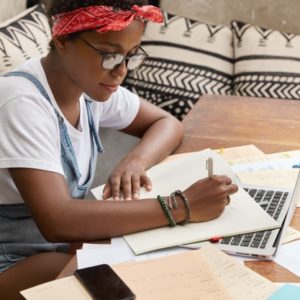 Português 9º Ano Fundamental – Orações subordinadas adjetivas.