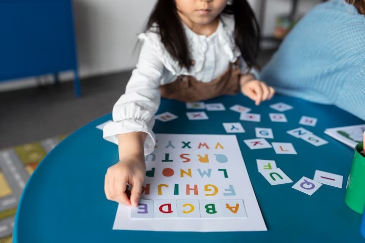 Plano de Aula Língua Portuguesa - Nosso alfabeto: reconhecendo as letras e a ordem.